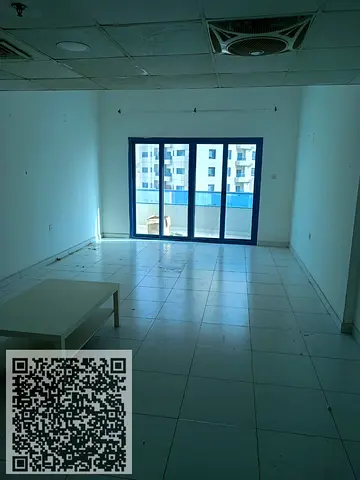للبيع ستديو ابراج الفالكون الراشدية 2 عجمان مساحة كبيرة مع بلكونة مع باركن للسيارة