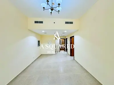 Chiller & Parking Free | Downtown View | Balcony