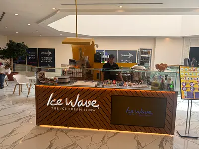 Rolled Ice Cream Maker / Display - Ice Wave (Excellent Condition wafi moll)للبيع كيوكس موقع مميز
