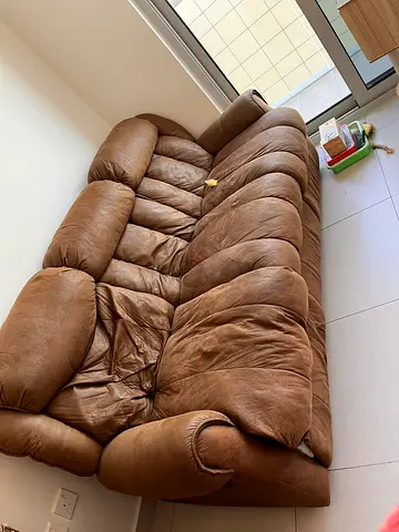 Sofa with retractable seats