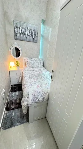 Private Room  For Solo Lady in Al Barsha1 near insurance market metro station