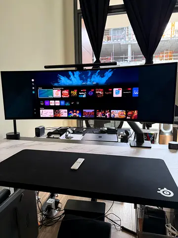 Samsung Ultra Wide Monitor 49inch 240hz 0,03MS