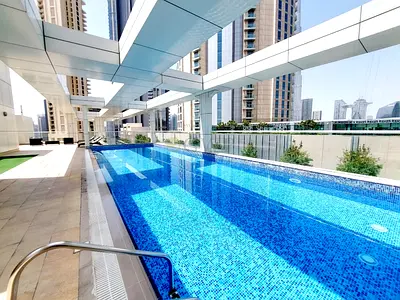 Walk to Dubai Mall |Infinity Pool |Modern and Warm