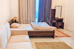 Vacant | Fully Furnished | Mid Floor