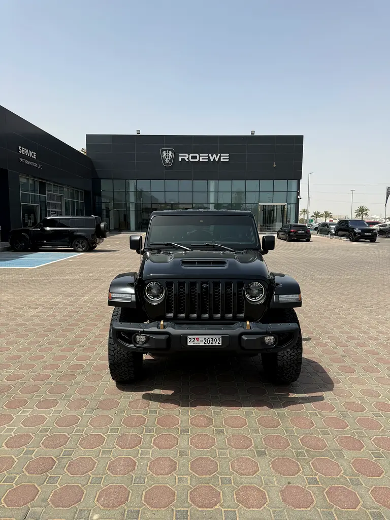 Jeep Wrangler 2023 — photo 1 of 7