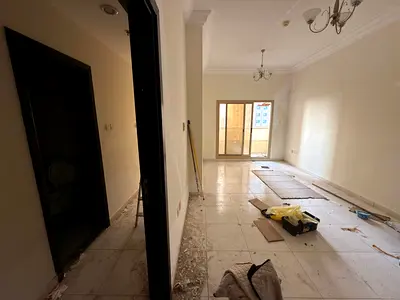 شقة للايجار السنوي في عجمان غرفة وصالة مع بلكون 2حمام غرفة ماستر منطقة مدينة الامارات عجمان