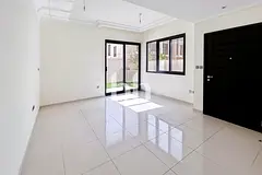 Motivated Seller | Exclusive | Mid Corner