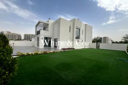 Large Plot | Luxury Living |Chiller Free