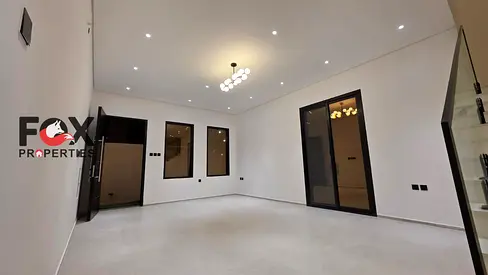 فيلا للإيجار في الحليو 4، 4 غرف ماستر، صالة ومجلس وغرفة عاملة، 105 ألف سنوياً، موقع مميز قريب شارع الزبير، مناسبة للعائلات.