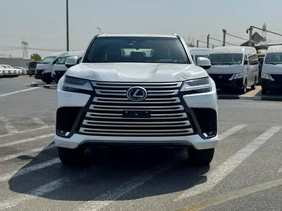 Lexus LX 600 Signature 2025 - GCC Specs - Brand New