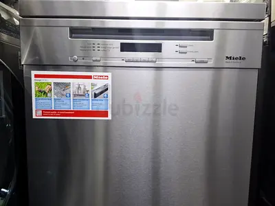 Miele 3 rakes freestanding Dishwasher - Excellent Condition 60/60