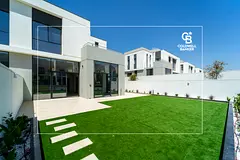 Privacy | Opposite Park | Big Plot