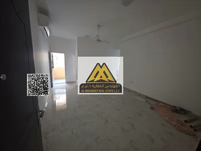 غرفة وصالة في الروضة 2 عجمان، مساحة واسعة جدًا، بلكونة، إطلالة مفتوحة. 32,000 درهم سنويًا، 4/6 دفعات، موقع مميز قريب من الخدمات.