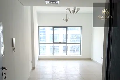 2BHK | Pool & Gym | Close to Metro