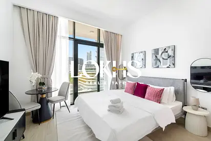 6 Cheques | Skyline View | Modern Furnished