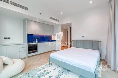 Multiple cheques | Fully Furnished | Brand New