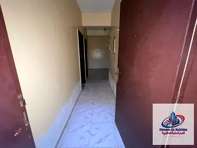 أجمل وأكبر مساحة شقة غرفتين وصالة في البوطينة، مع بلكونة، و2 موزع بمساحة كبيرة للخصوصية .