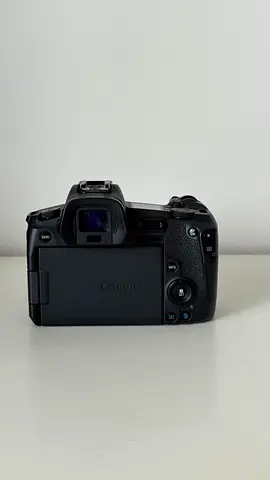 Canon EOS R Mirrorless Camera Body with Flip Screen - Good Condition