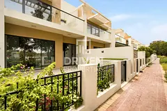 Single Row | Scenic Park Lake View | Vacant