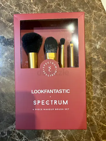 Spectrum LookFantastic 4-piece Makeup Brush Set - New in Box