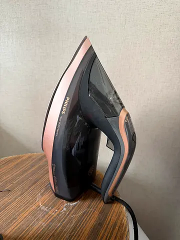 Philips Steam Iron (Azur 8000 Series) - Good Condition