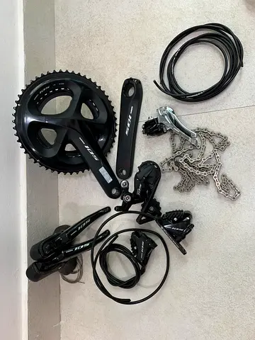 Shimano 105 r7020 2x11speed disc brake without cassette and rotors