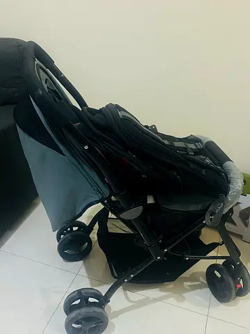 Compact foldable baby stroller - used, good condition