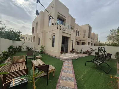 Single Row I On Pool + Park I Furnished Option