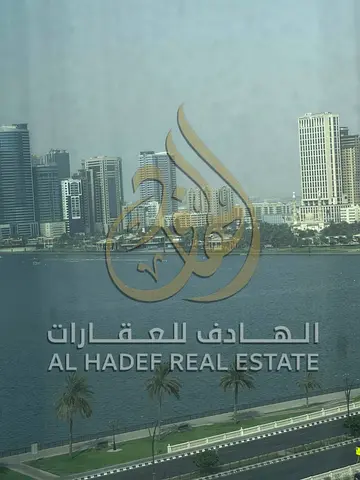 🏢 مكتب للإيجار – المجاز 3 – الشارقة  📍 الموقع: المجاز 3 – موقع استراتيجي في قلب المدينة، مناسب للأعمال  🗂️ تفاصيل المكتب:  تشطيب راقٍ  مساحة مناسبة