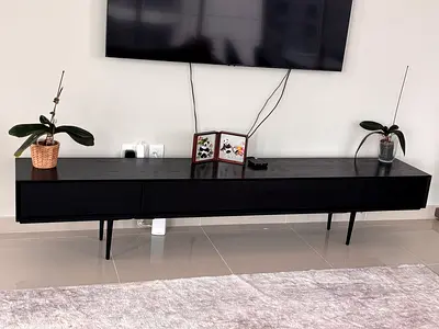 TV stand with 4 drawers