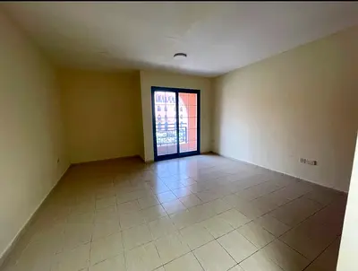 Studio with Balcony | Ready to move in l Vacant