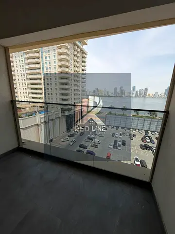 عرض فاخر | 3 غرف بإطلالة ساحرة على بحيرة خالد + شهر مجاني