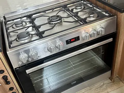 Stainless Steel 5-Burner Gas Range with Electric Oven (Good Condition)