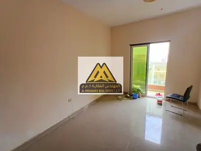 فرصة مميزة للسكن في منطقة النعيمية 2، شقة بمساحة كبيرة ومريحة داخل بناية عائلات، بموقع حيوي قريب من جميع الخدمات.