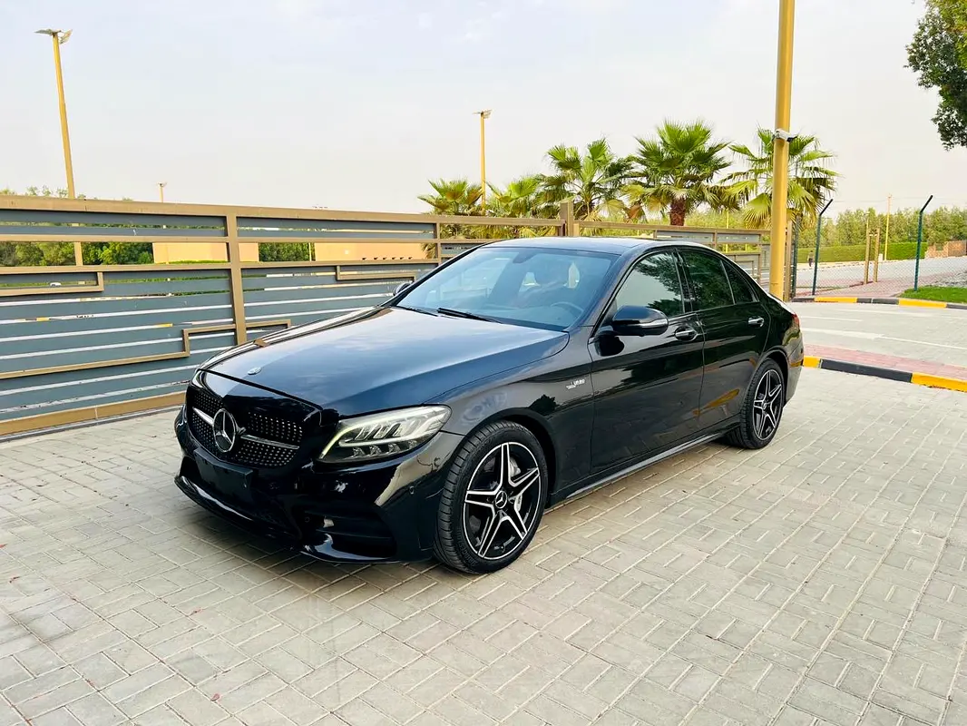 Mercedes-Benz C-Class 2021 — photo 1 of 20