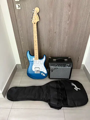 Fender Stratocaster Electric Guitar with Amp and Gig Bag - Blue