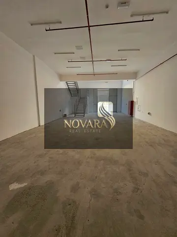 للإيجار السنوي – مستودع جديد في الجرف الصناعية 1 (خلف السوق الصيني)