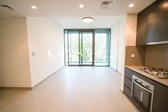 Turnkey Furnished Apartment | Ready for Immediate Move-In | Resale