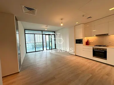 Ready to Move / Spacious Layout / Community View