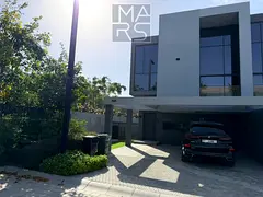 Luxurious 3 Bedroom | Townhouse | Covered Parking | Gym and Pool