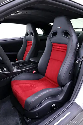 صورة 11 لـ 2023 Nissan GT-R