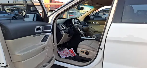 2013 FORD EXPLORER 照片 9