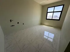 Brand new apartment, second occupancy, completely new, master bedroom, 2 bathrooms, balcony with exc