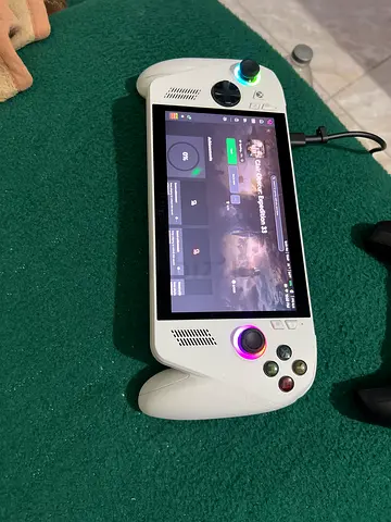 Handheld Windows Gaming Console with RGB Controls (ROG Ally) - New Condition used like 10 times