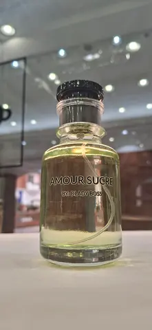 Amour Sucre by Lalique (small perfume bottle)
