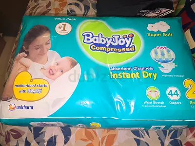 Pack of BabyJoy Compressed Disposable Diapers - Size Small (44 pcs)
