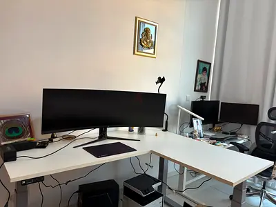 NAVODESK® STUDIO - L SHAPED STANDING DESK( original cost 2950/- AED)