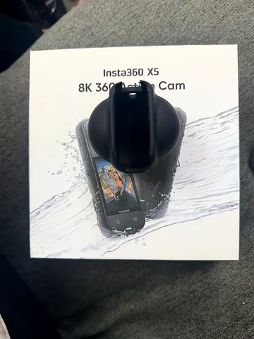 Insta 360 x5 with free lens cover