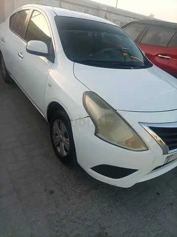 Nissan sunny 2016