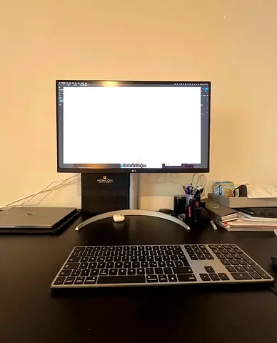 LG 27” 4K UHD Monitor | IPS HDR10 USB-C | Height Adjustable Stand | 27UP550N